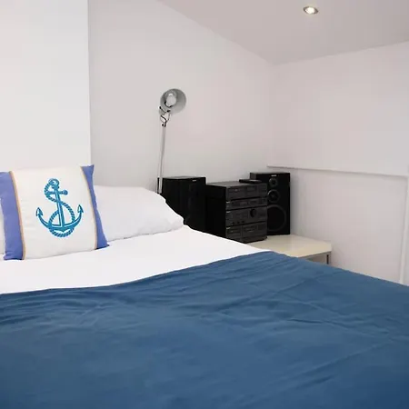 Lovely 2bdr Loft *